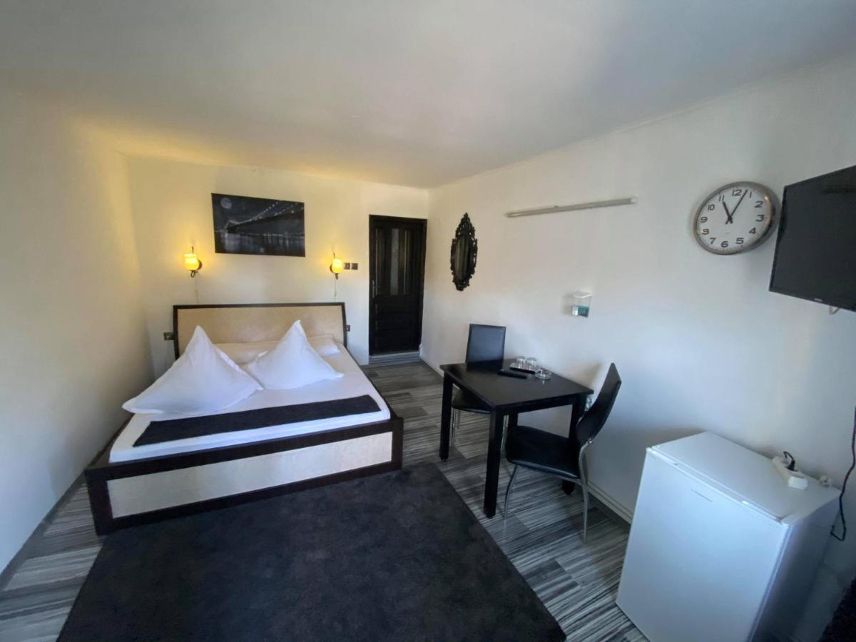 Pensiunea Bavaria Affittacamere 3*